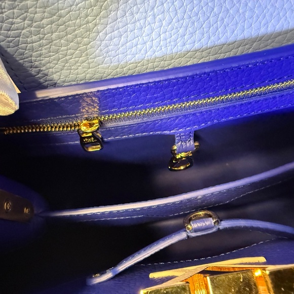 NWT Louis Vuitton Capucines MM Top Handle Bag Two-Tone Blue Leather - Picture 8 of 13